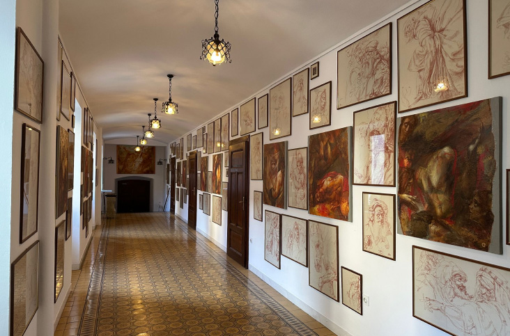 Okolica bazilike Marije Pomagaj - Križev pot - Marija Pomagaj Brezje (marija.si)